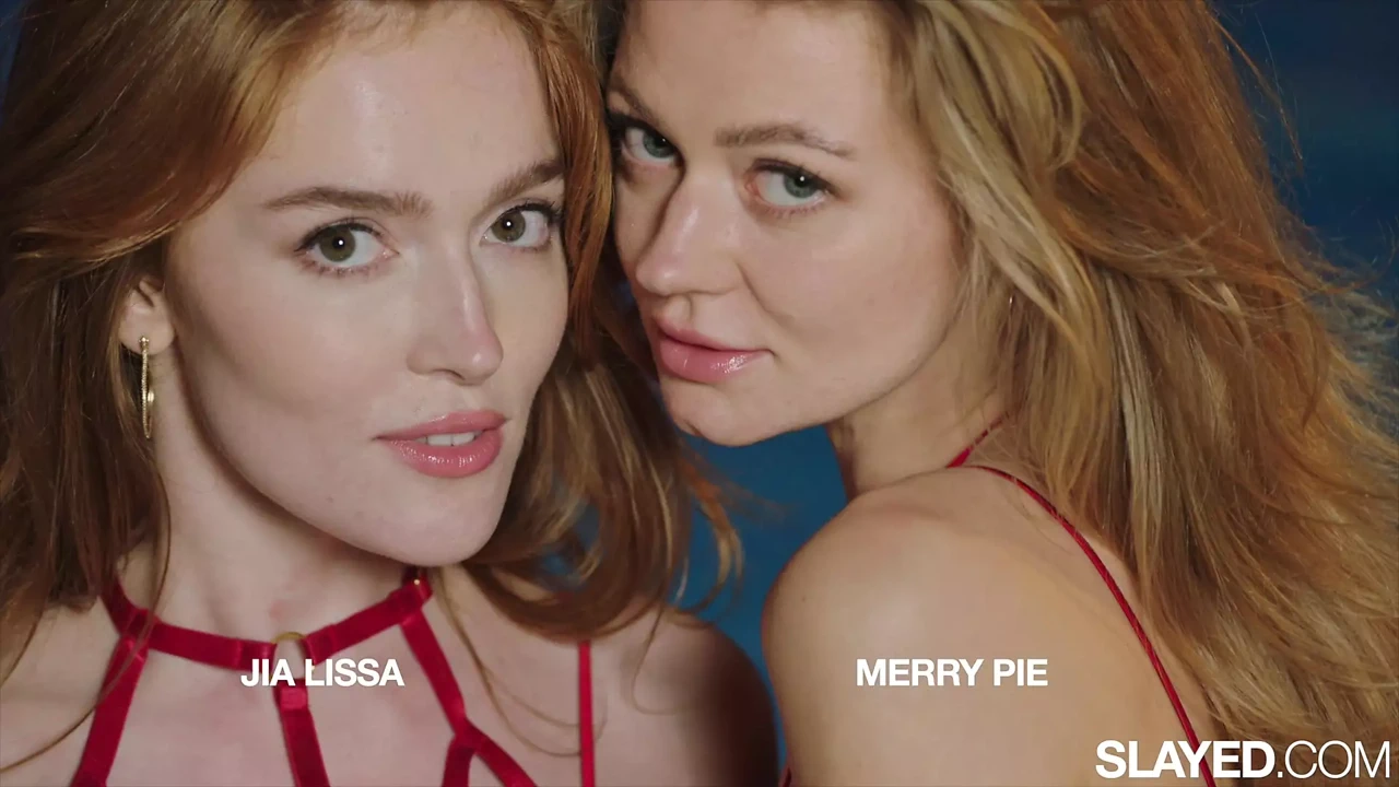 Slayed - 完美无瑕的娃娃Jia吞噬美丽的金发女郎Merry