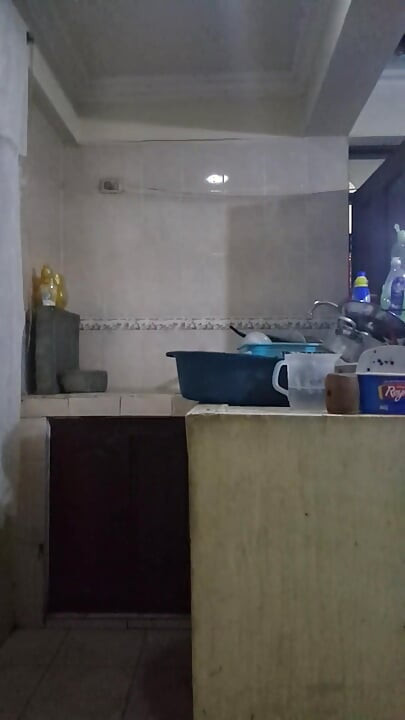 Employee Fucking and Sucking When She Washes Dirty Dishes