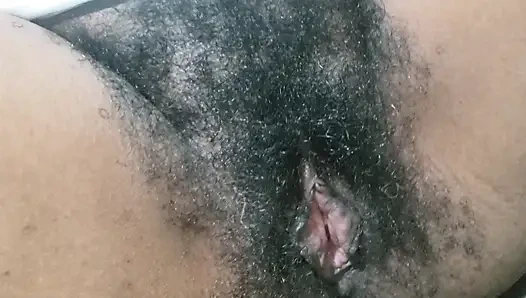 Muschi-sex in gesellschaft mit britischer amateurin schafft eine verführerische erwachsenen-fantasie, die mit natürlicher chemie gefüllt ist