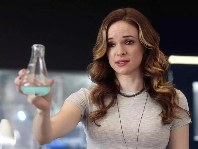 Danielle Panabaker 2