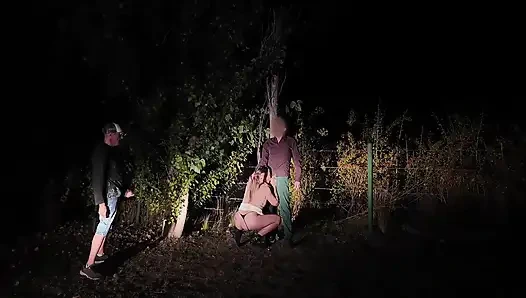 Güzel eşim Tinder'da yabancıyla uğraşıyor - Dogging -