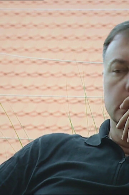 Camorrista để hai vệ sĩ đụ người phụ nữ của anh ấy