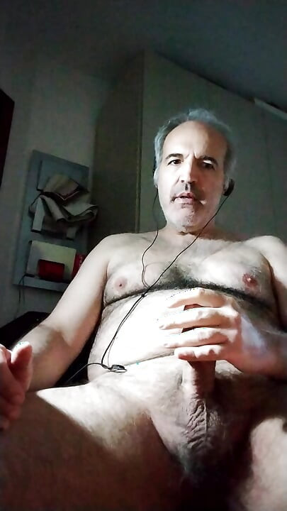 Veliki izljev sperme za tebe, moj prijatelju