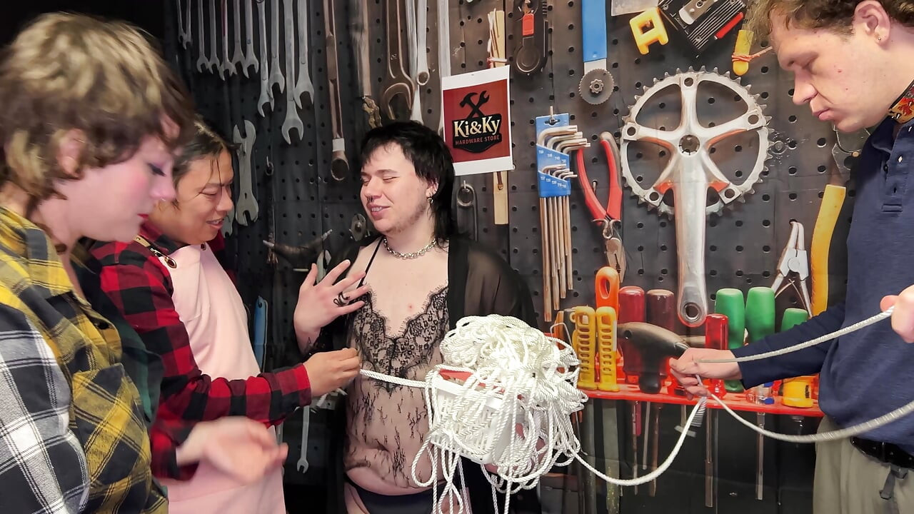 Kinky Hardware Store - Cliff Media Productions