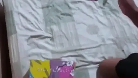 Kızıl saçlı kızın ilk kez anal tıkaçla denemesi