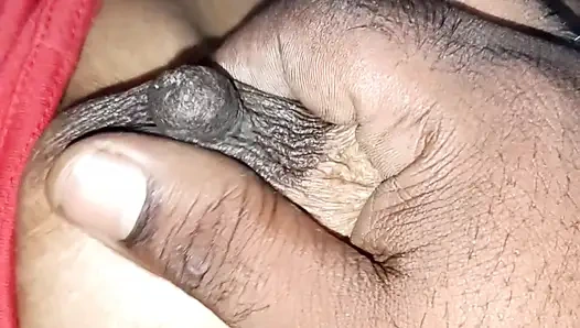 Hintli evli kadın kocasıyla sikişiyor