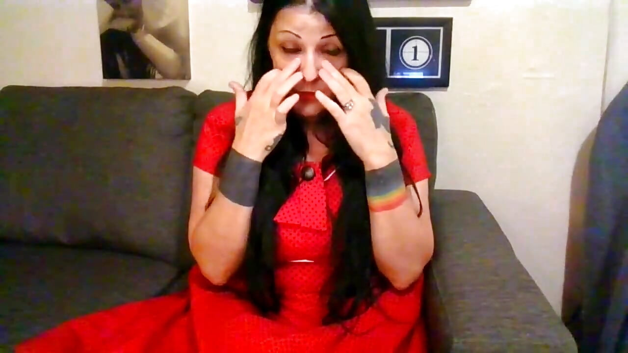 Sexy MILF Yawning