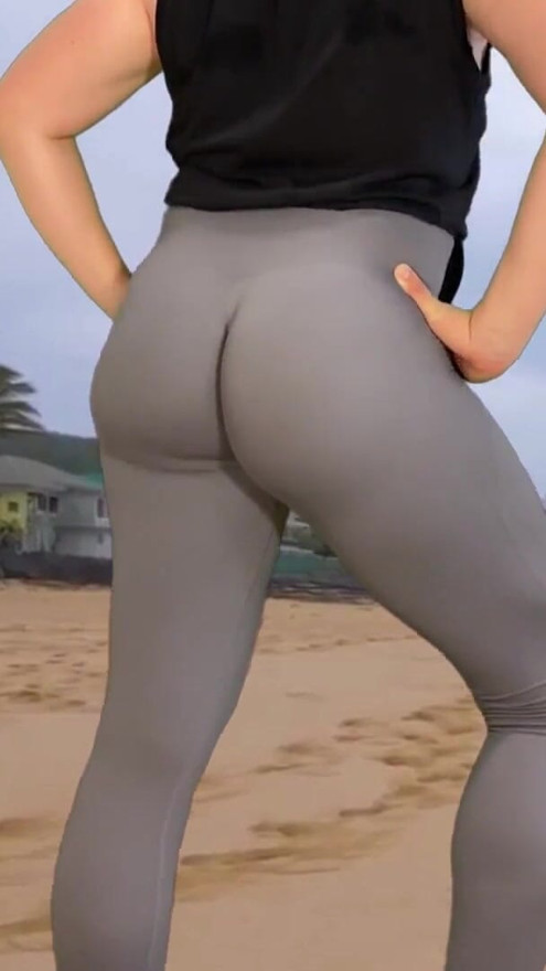 Perfect ass boy jogging on public beach | Clip 1