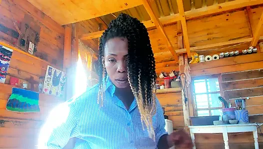 Büyük götlü zenci sahibe külot fetişi