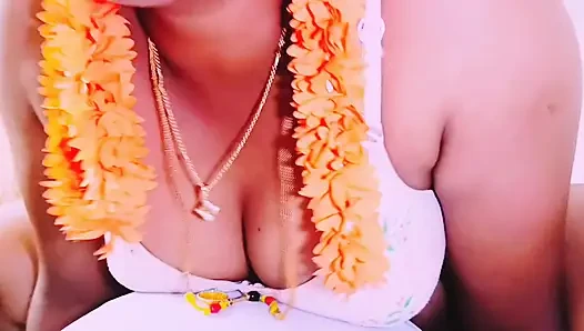 Villege Bhabi с хардкорным трахом Husbend. Телугу грязные разговоры.