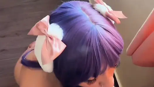 Aku suka menjadi pelacur kecil yang penurut