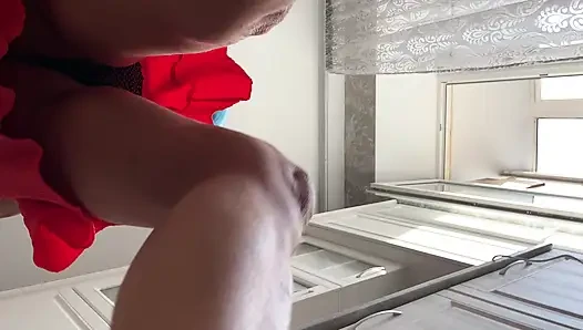 Milf stepmom underskirt get huge creampie .