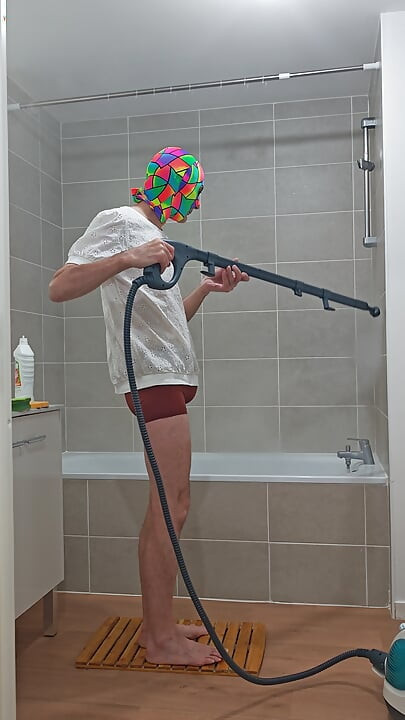 Estoy terminando la limpieza a vapor de la bañera (episodio 3)