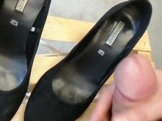 Cum in neighbor heels