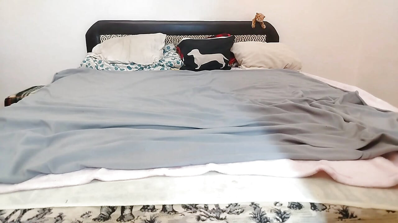 Small bag sex at home