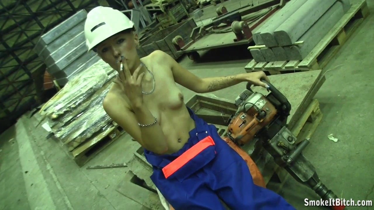 Little Kim factory smoking