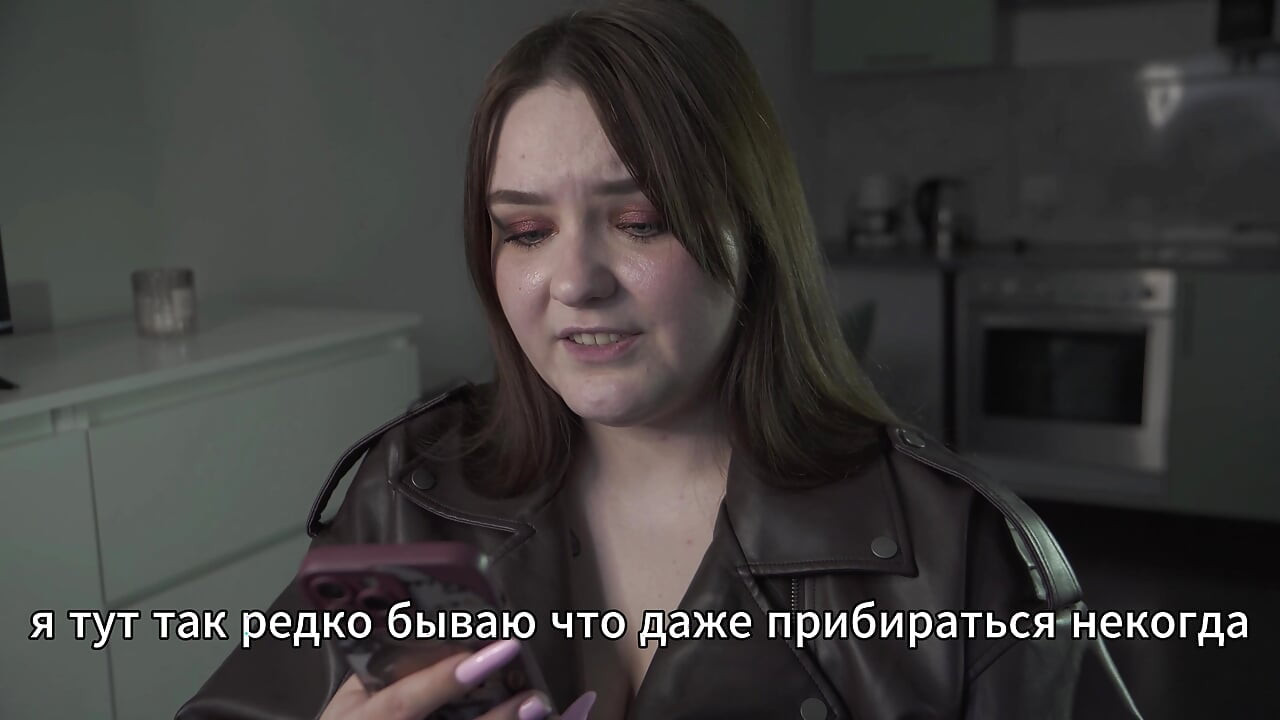 Porno hikayesi - teğmenin karısına şef boşalması (Rus, sakso, sert seks, gavat)