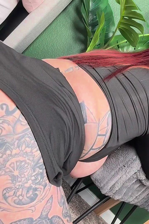 Unboxing BBC Dildo and Cumming All Over It