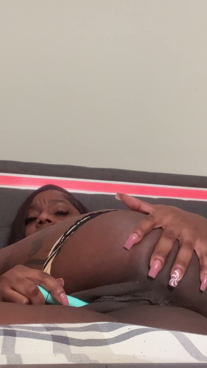 Ebonys Gets Nasty on Facetime