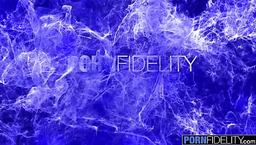 Pornfidelity tombul orta yaşlı seksi kadın nia bleu sert sikiliyor