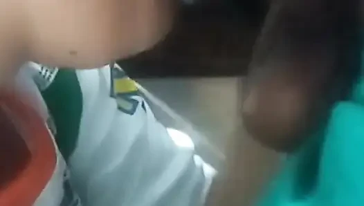 Tukang cuci piring nyepong kontol chef