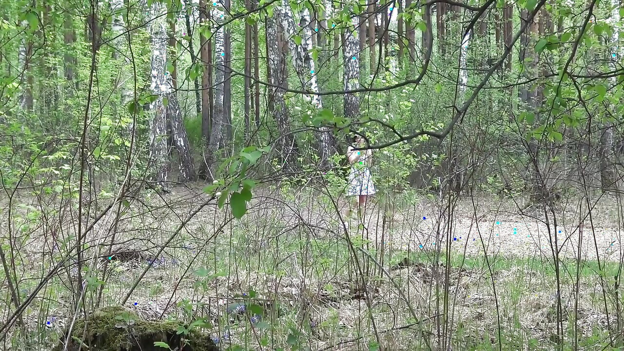Flashing My Fisse in the Woods