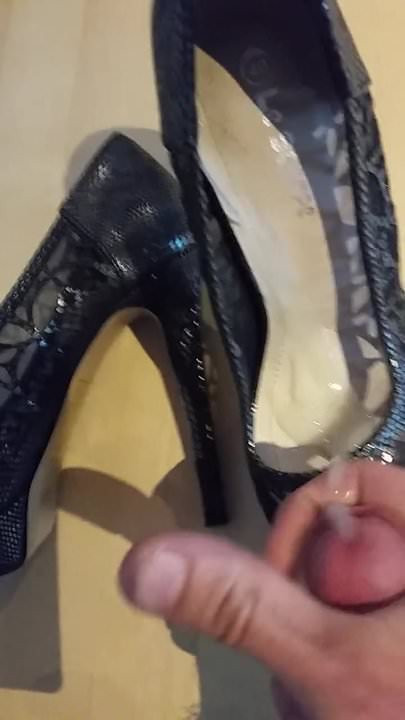 Cumming on gf new peeptoes high heels