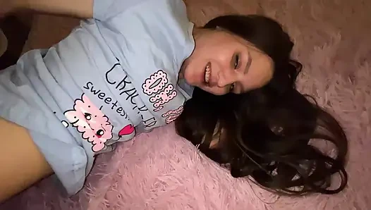 PADDELSPRINGEN AUF DEN GROßEN SCHWANZ DES STIEFBRUDERS