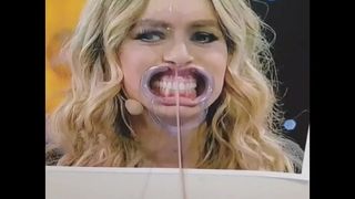 Tribut für Sperma mit offenem Mund (TV-Moderatorin)