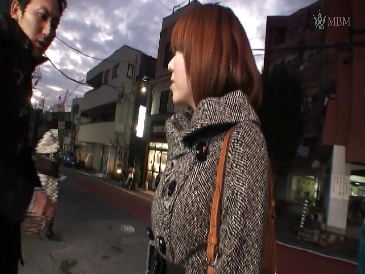M611 G09 Interview with a Celebrity Wife and Take Him to the Office to Start a Naughty Interview!
