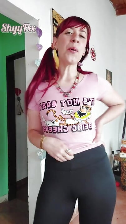 Shyyfxx- adik iparmu yang hot tau kalau kamu pengen ngentot sama dia di pesta makan malam keluarga