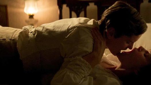 Keira Knightley Lesbo Sex in Colette em scandalplanet.com