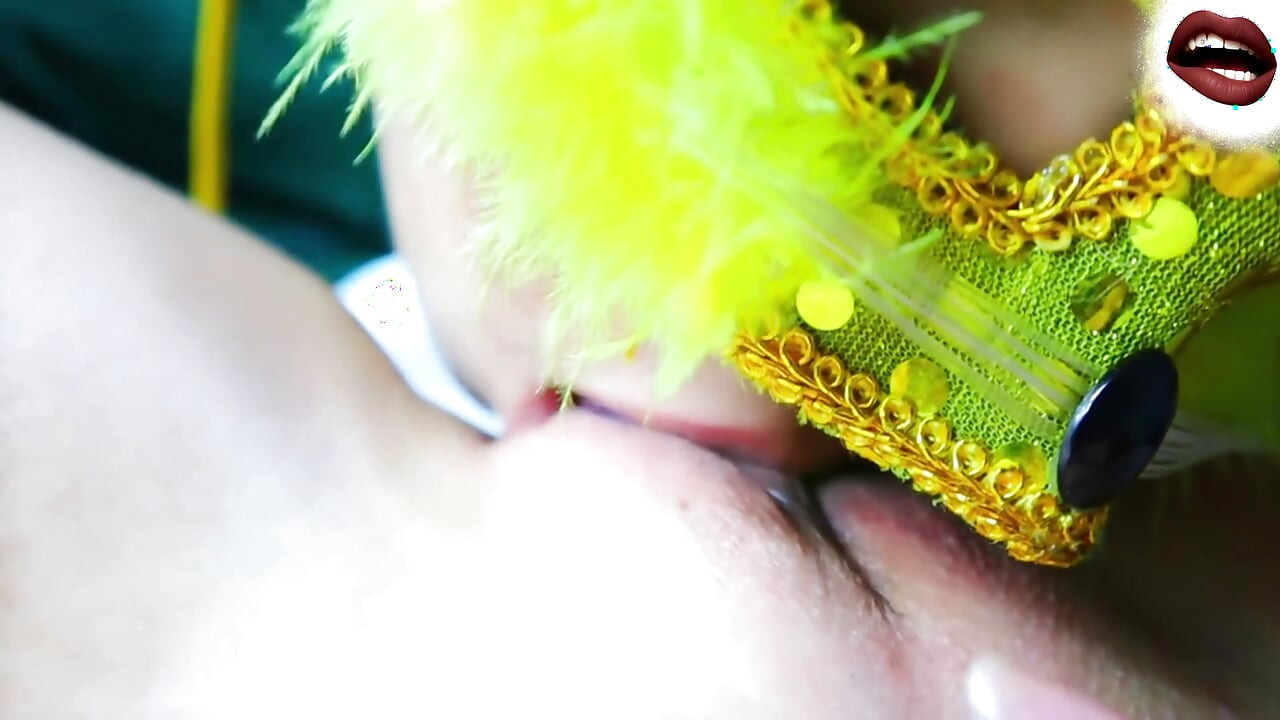 Thai girl gets her licked until her mouth is watery