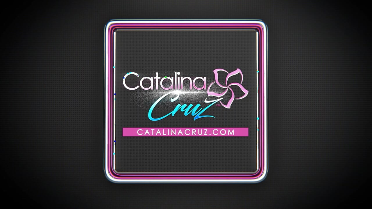 LICENCJA NA LIZANIE - Angel Cassidy Perv Lesbian DP
