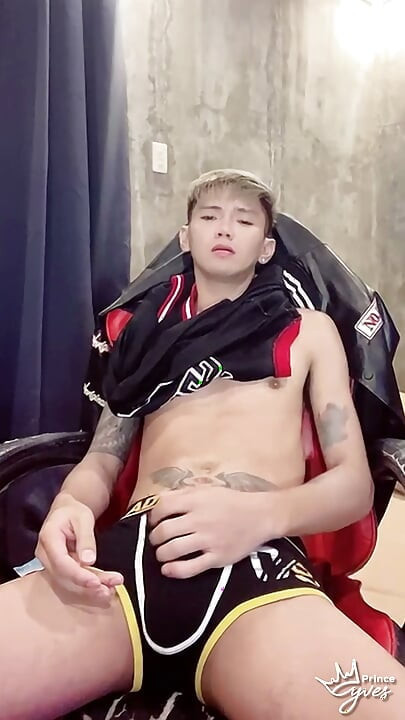 HORNY ASIAN INKED BOY TEASING, NIPPLE PLAY, MASTURBATING FOR HIS VIEWERS