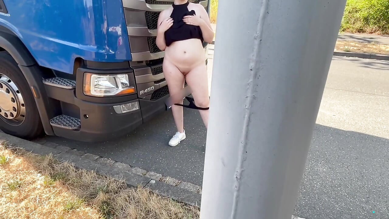 대중: 트럭 운전사를 위한 뜨거운 자위 쇼