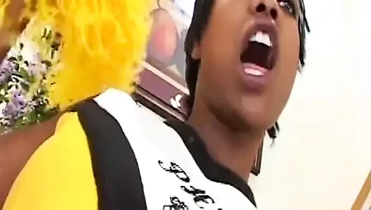 Geile Schwarzes Mädchen Hat Analsex Mit Einem Risigen Weissen Scwanz