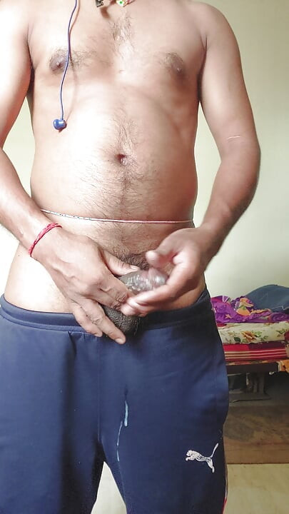 Aaj Aunti  ka  Bada Bada Duddu Ko Dekha Bahut Hi hila hila Ke Ja Rahi Thi Fir Hsm bhi Hilana Suru kiya .