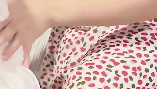 Having Sex with a Vietnamese Guy I Just Met on Valentine's Day