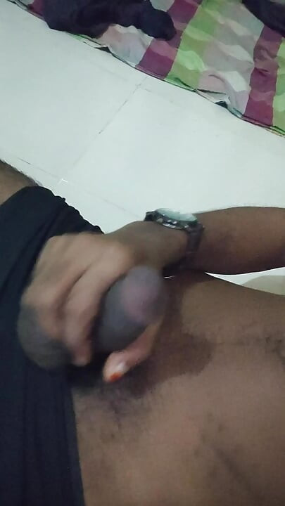 Iam so creagy but is fully my roommet he not  showing up but I show it