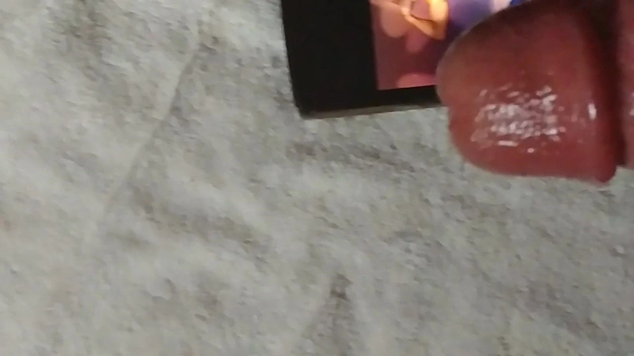 Alex Zedra cumtribute