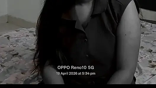 Indian Girlfriend sex with her boyfriend friend in a oyo hetel - the girlfriend cheating with her boyfriend