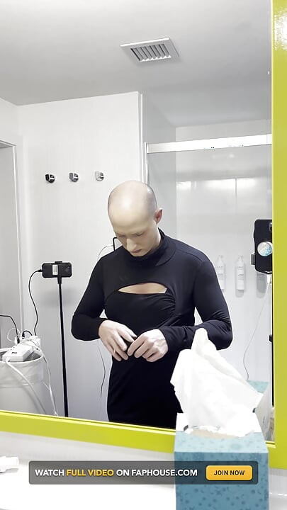 Transformação masculina para loira beleza feminina