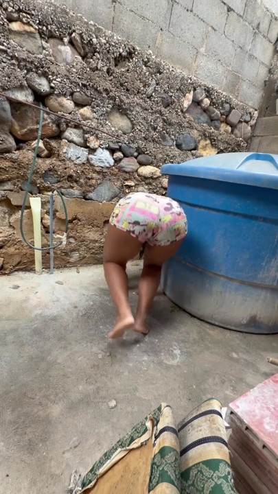 Míralo por completo en faphouse | Clip 2