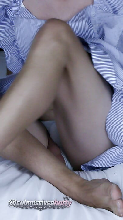 Abone beni femboy mavi elbiseli fotoğraf çekimine çevirdi