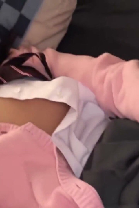 Between Her Thighs - an Intimate Image Video of Her - Chapter4