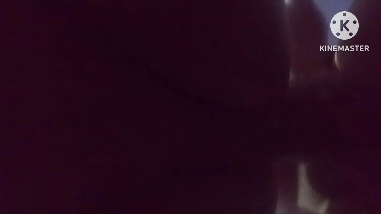 彼氏が彼女を激しく犯して舐めてキスするハードコア動画