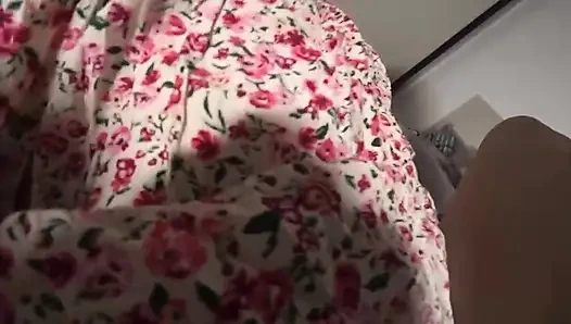 Неверная жена трахает своих друзей в задницу. Настоящая неверная