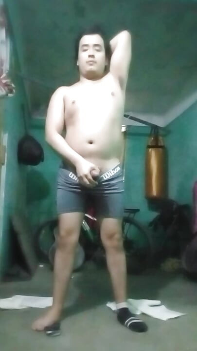 Ο Ιησούς με μπόξερ τραβάει το πέος του #150