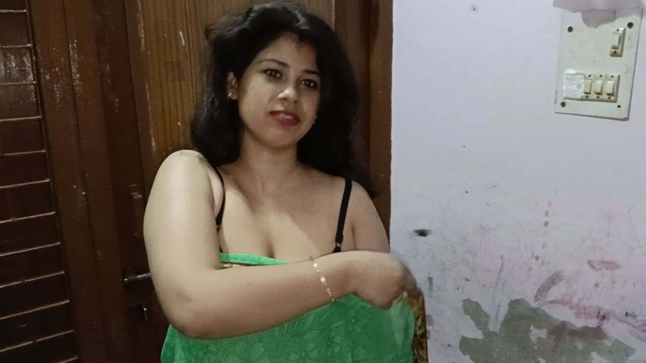 Sexy Wife Is Desperate for Hardcore Sex HINDI AUDIO